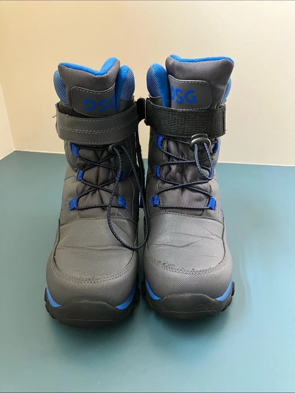 DSG Gray and Blue Kids Winter Snow Boots - Boys size 6